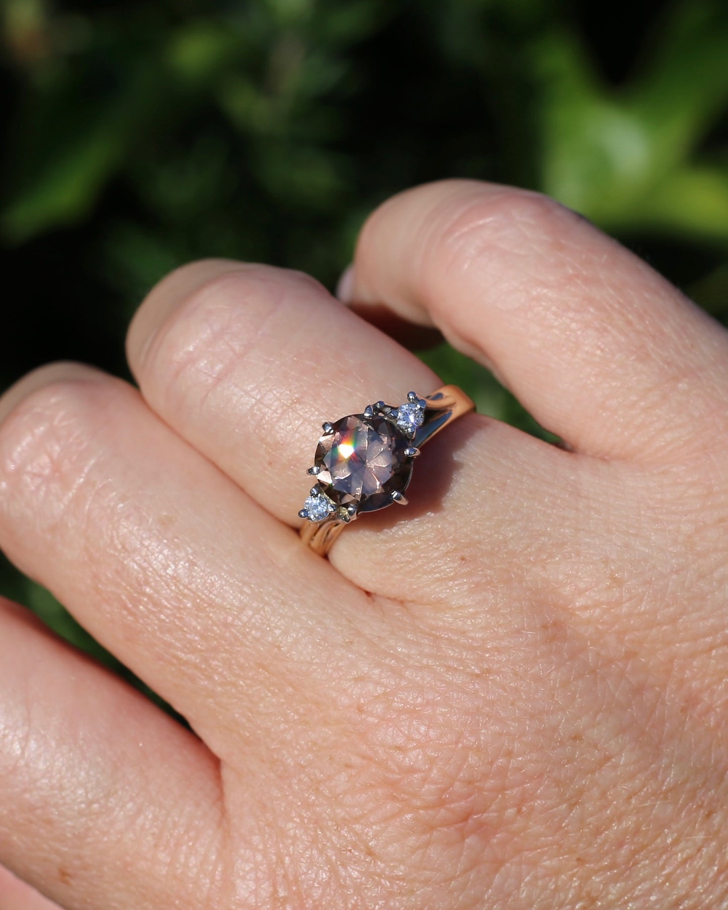 Vintage Circa 1960s 3.44ct Zircon and Diamond Trilogy, 9ct Yellow and White Gold, size 8 or Q, 3.95g