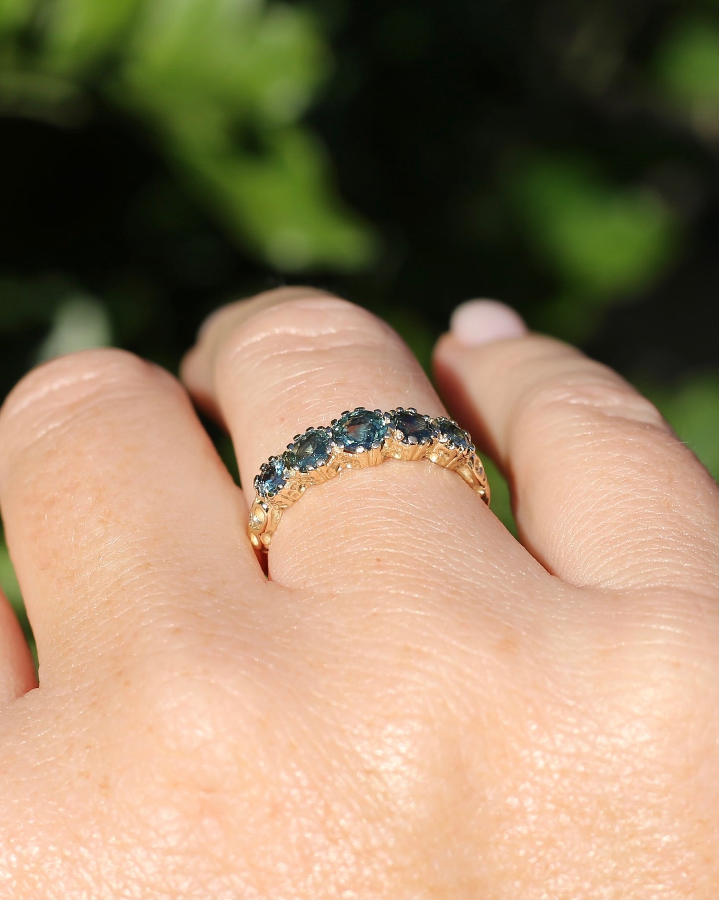 1.58ct Parti 5 Stone Multi Claw Set Vintage Ring, 9ct Yellow Gold, size P or 7.5