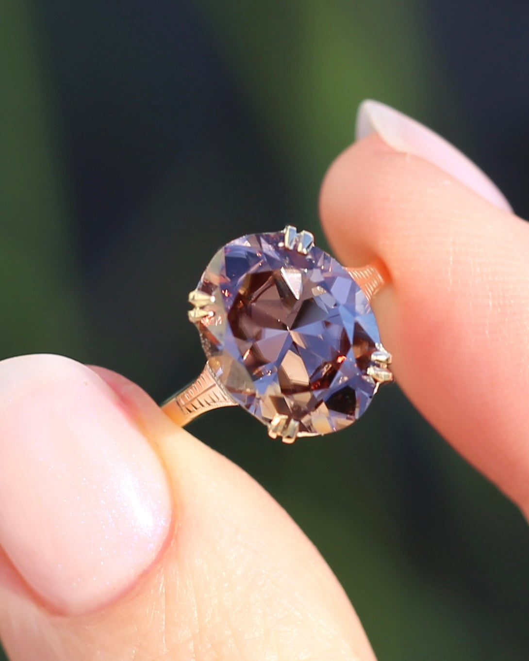 ON HOLD 7.9ct Mauve Damask Rose Oval Natural Zircon in Vintage 9ct Double Claw Ring, 9ct Yellow Gold, size M or 6.25, 3.59g