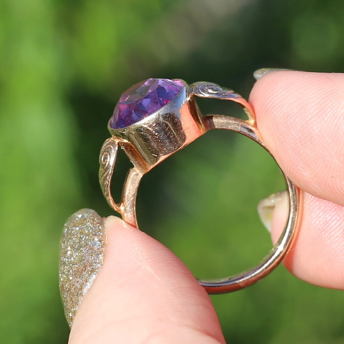 7ct Colour Change Sapphire Russian Cocktail Ring 1960s-1970s, 14ct Rose Gold, size Q or 8.25