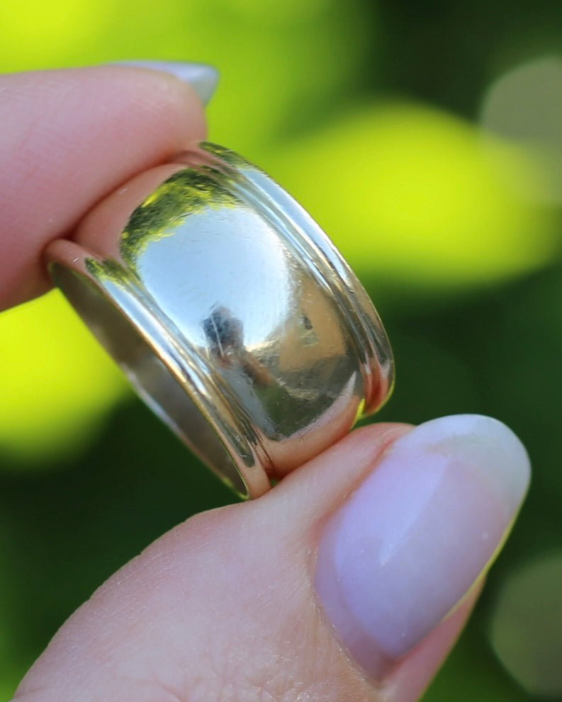 Chunky 12.8mm Domed Ring, 9ct Yellow Gold, size P1/2 or 8 (fits more like O1/2), 5.66g