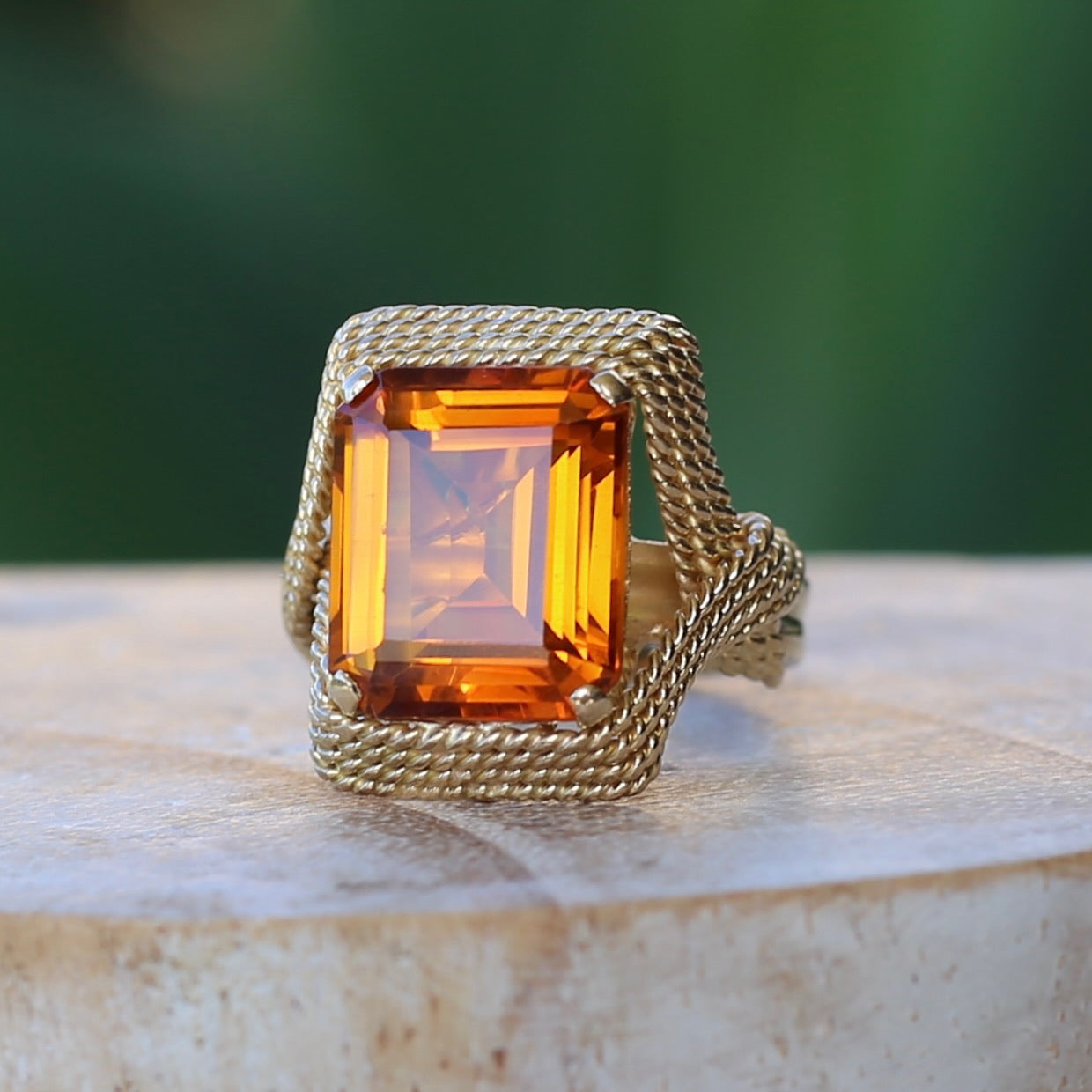 Italian Mid Centuty Chain Link 18ct Gold Cocktail Ring with Emerald Cut Orange Sapphire, 18ct Yellow Gold, size O or 7.25