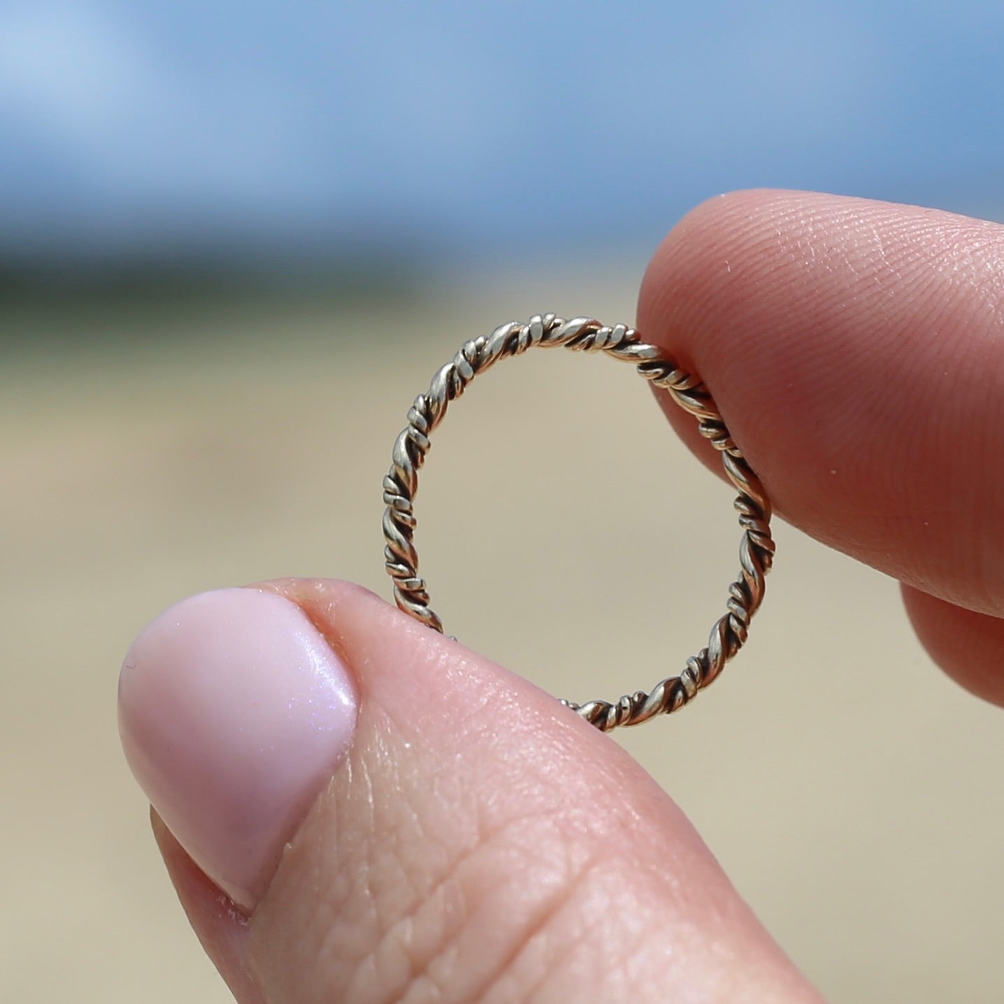 Textured twisted band, 9ct yellow gold, size 4.5 or I1/2