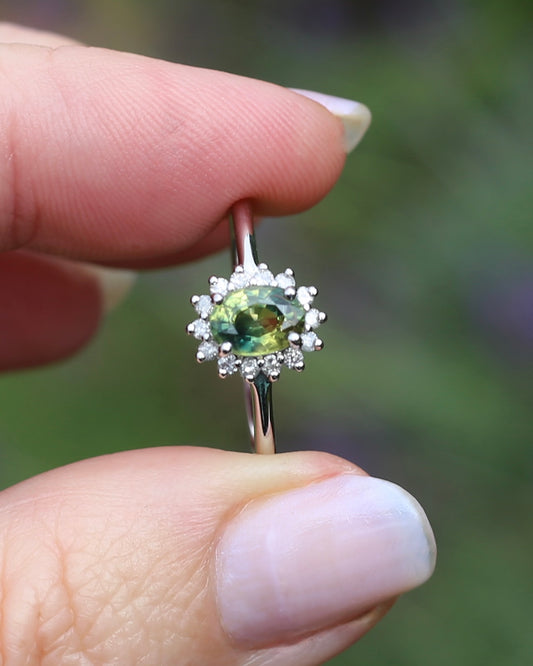 1ct Bi-Colour Parti Sapphire with Natural Diamond Halo, 9ct White Gold, size R or just over 8.5, 2.74g