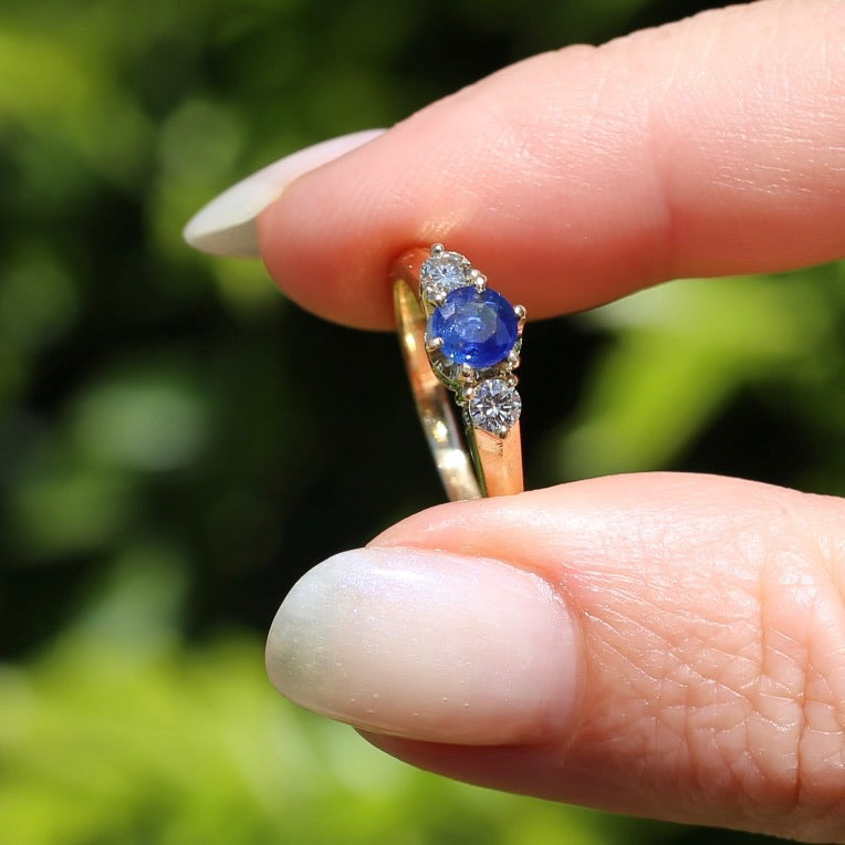 Bright Blue Natural Sapphire and Diamond Trilogy Ring, 18ct Yellow Gold, size K or 5.5