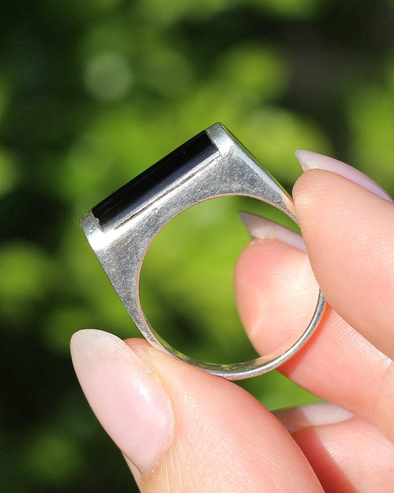 Curved Onyx and Silver Ring, Sterling Silver, Size V1/2 or 10.75, 8.4g