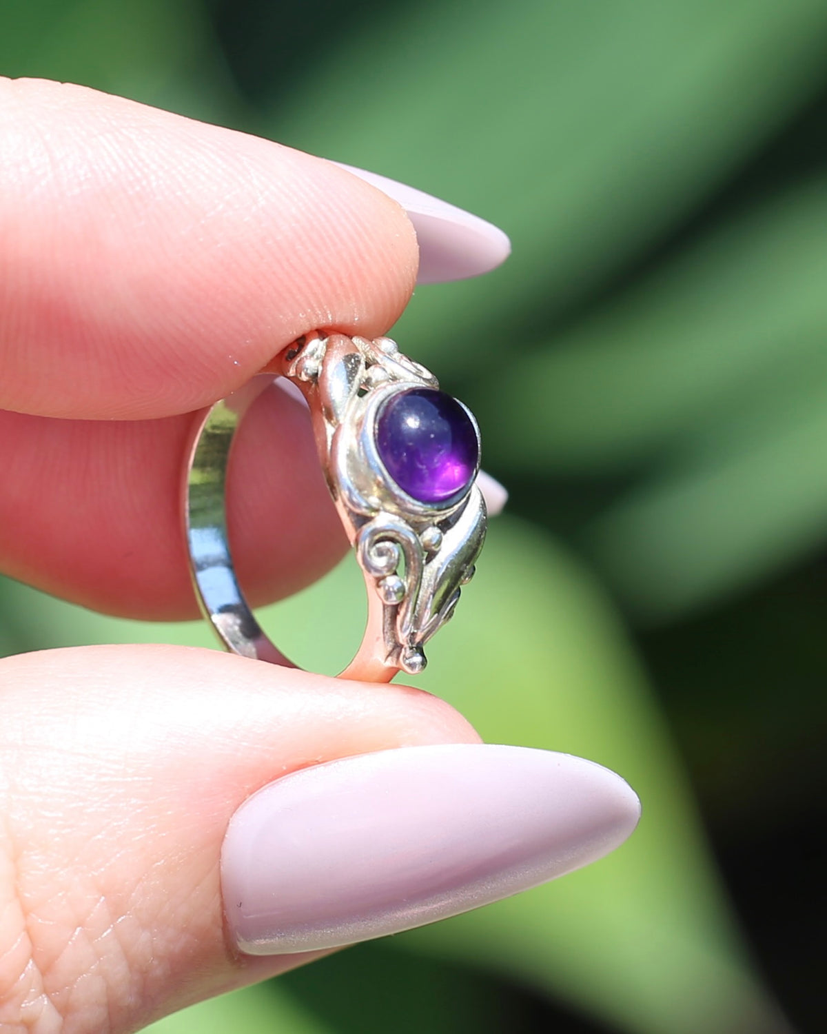 Amethyst Cabochon in Bezel Setting and Leaf & Swirl Surrounds, Sterling Silver, size J1/2 or 5, 3.38g