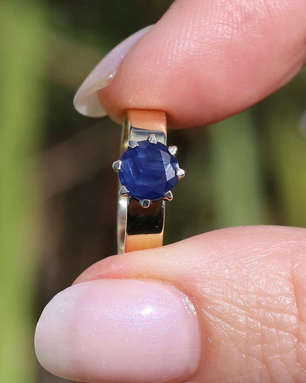 ON HOLD Multi Claw Set Vintage Blue Sapphire Ring with Silk Inclusions, 9ct Yellow Gold, size L1/2 or 6, 2.49g