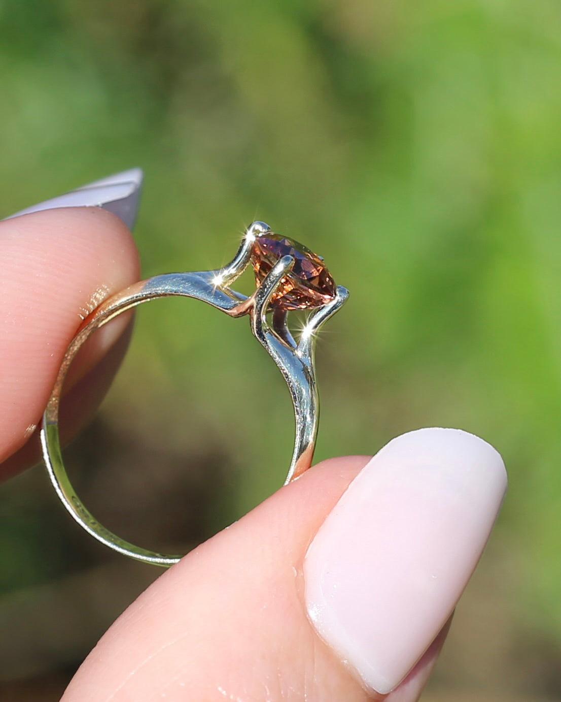1.4ct Natural Peachy Orange Tourmaline Ring, 9ct Yellow Gold, size N1/2 or 7, 1.51g
