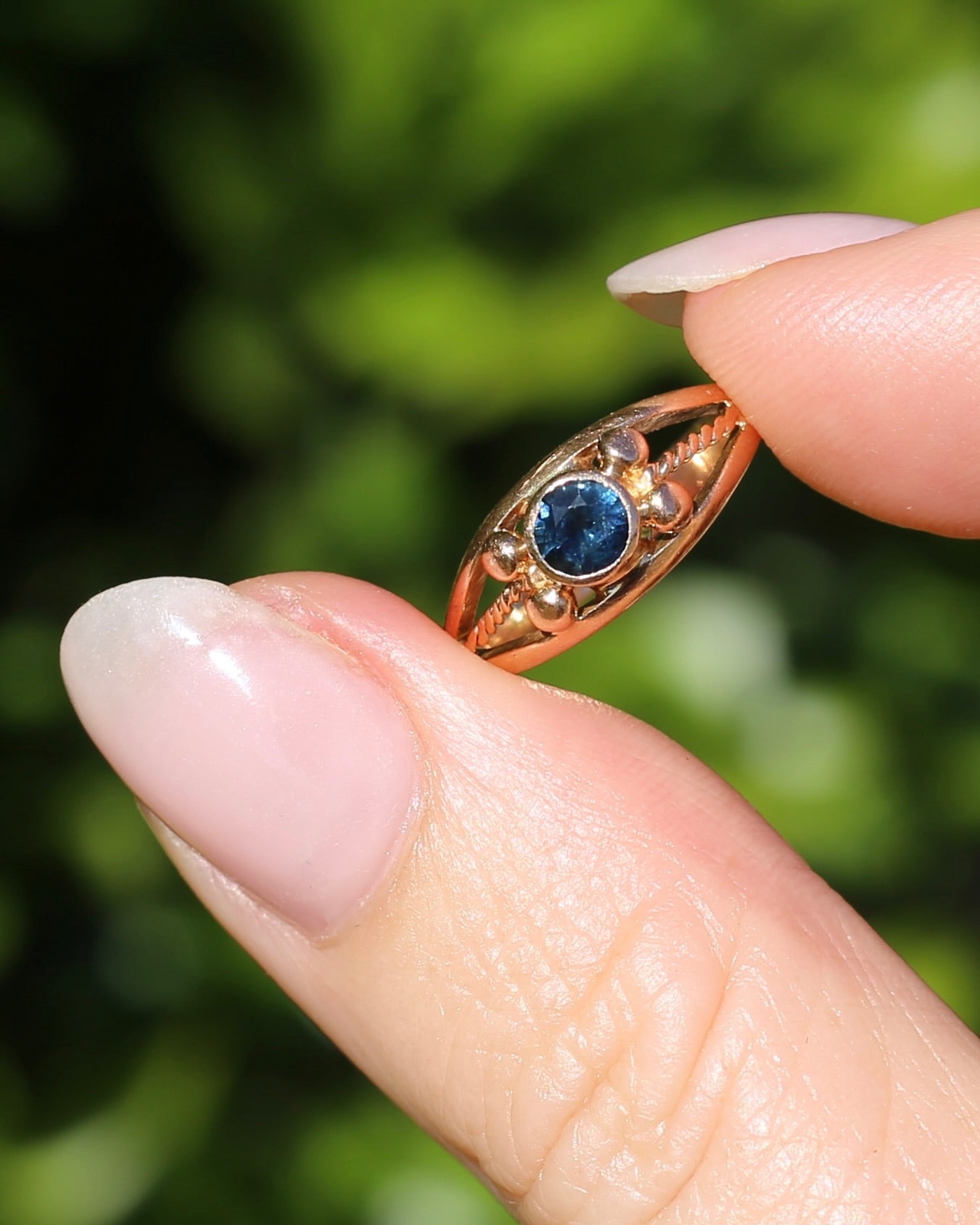 Bezel Set Blue Sapphire in Rose Gold Ring, 9ct Rose Gold, size K or 5.5, 2.30g