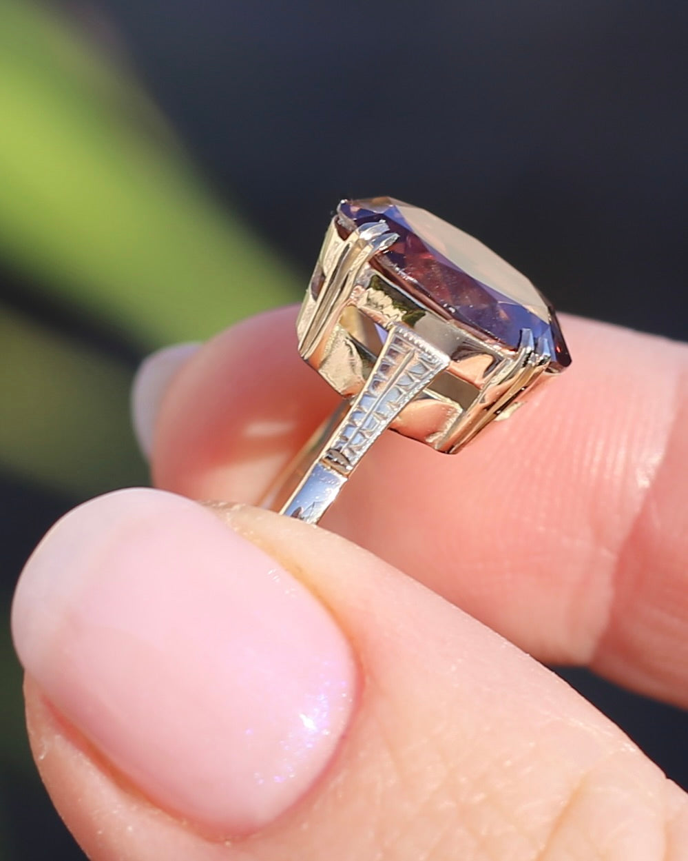 ON HOLD 7.9ct Mauve Damask Rose Oval Natural Zircon in Vintage 9ct Double Claw Ring, 9ct Yellow Gold, size M or 6.25, 3.59g