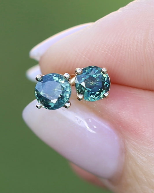 1.3ct Parti Sapphire Studs, 9ct Yellow Gold, 0.83g