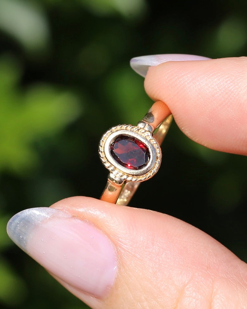 Bezel Set Garnet, 9ct Yellow Gold, size N or just over 6.5, 2.20g