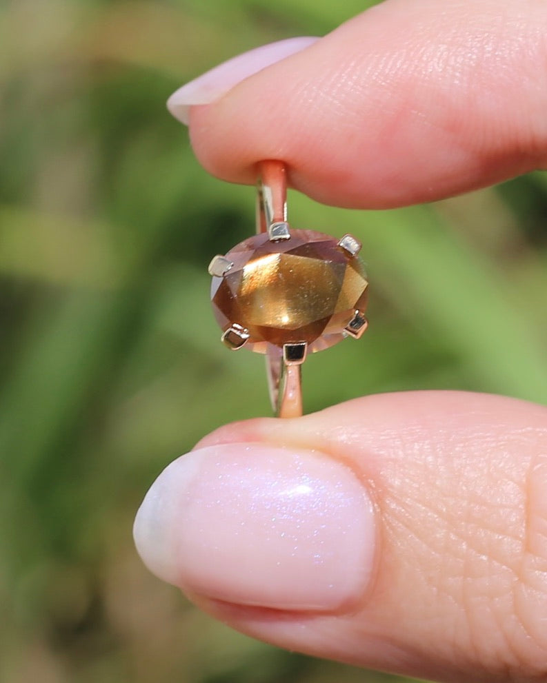 ON HOLD 3.95ct Fancy Cut Tanzanian Umba Sapphire in Vintage 9ct Yellow Gold, size L or 5.75, 2.80g