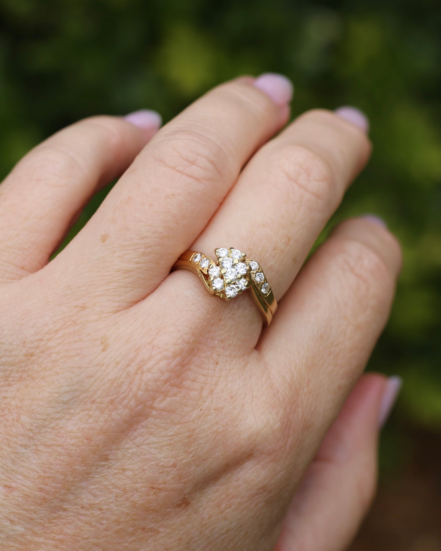 Circa 1970s Transitonal Brilliant Cut Diamond Ring, 18ct Yellow Gold Cluster Ring, size S or 9, 6.4g, with valuation