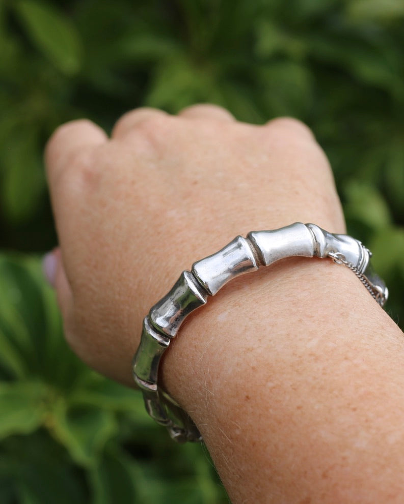 1962-1963 Birmingham Made Silver Bamboo Hinged Bangle with Safety Chain, Sterling Silver, 17.96g