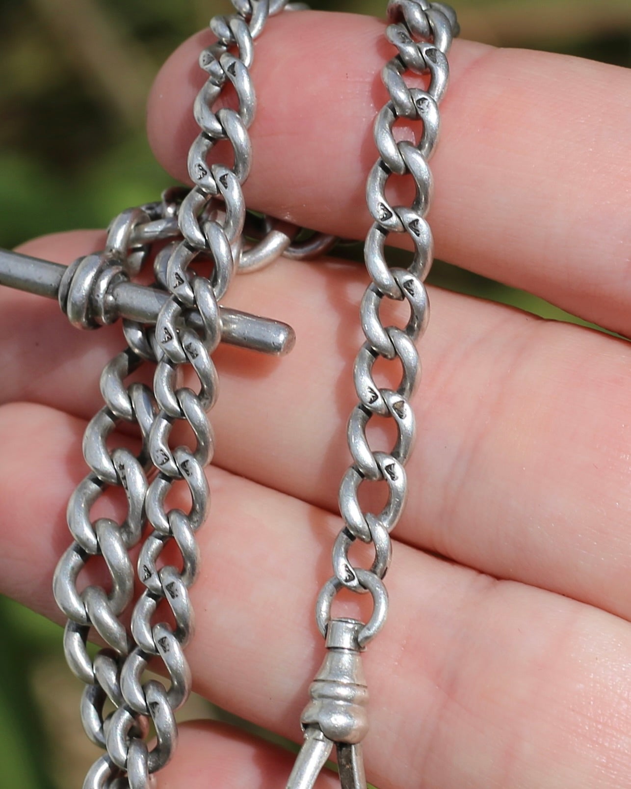 Single Graduated British Made Curb Watch Chain with T-bar and Single Albert Clasp, 19.1g, 26.5cm or 10.5 inches