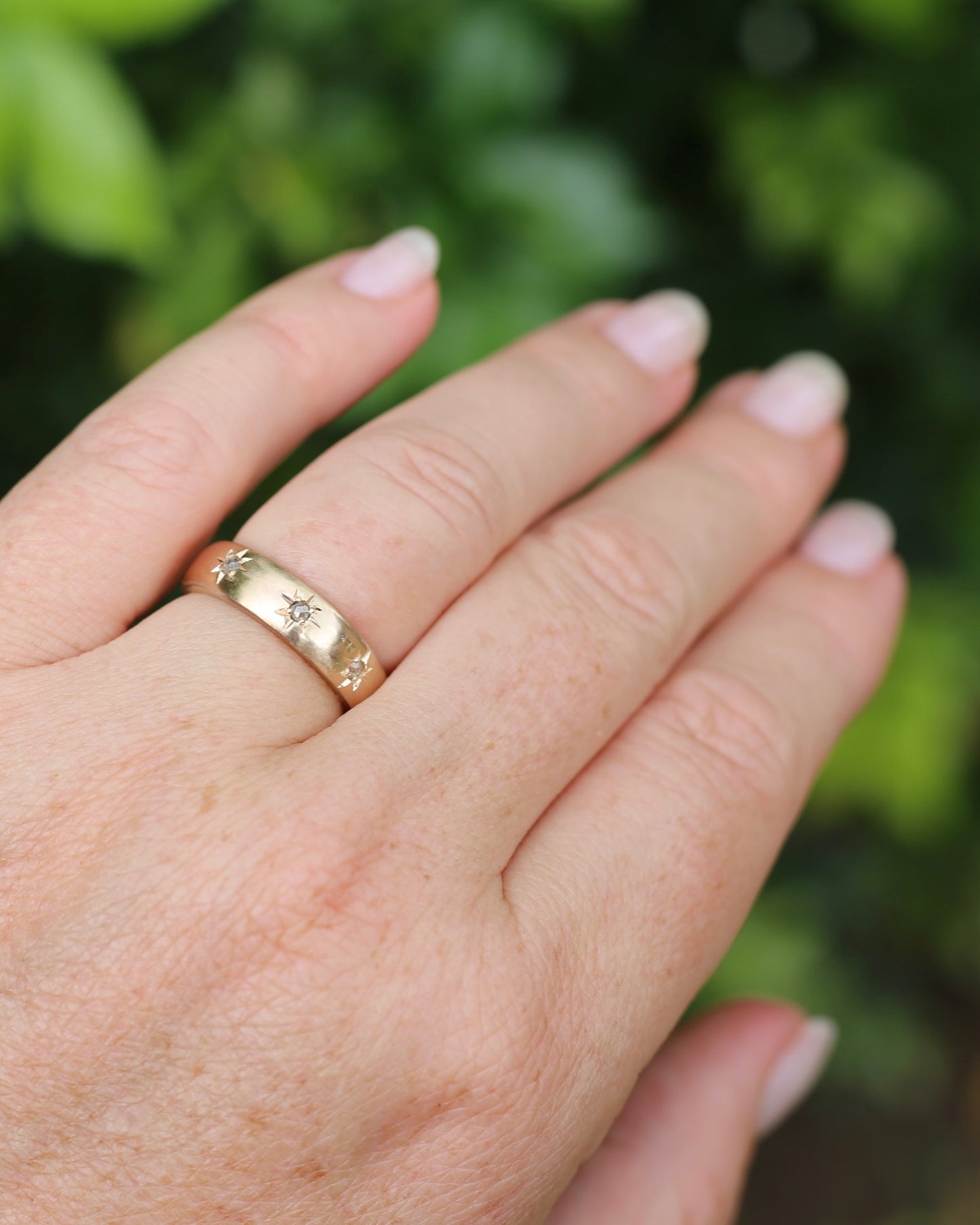 Reclaimed 9ct Yellow Gold Ring Star Set with 3 Rose Cut Diamonds, size O1/2 or 7.25 (fits about N1/2 or 7 due to width and chunk)