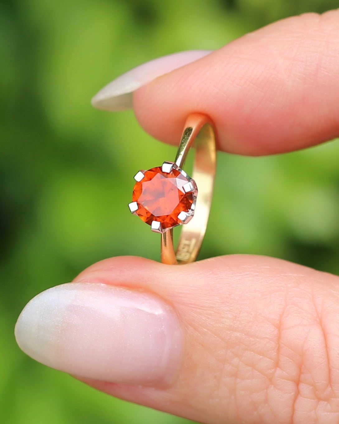 East African 1.28ct Vivid Orange Spessartite Garnet, Vintage 18ct Mixed Metal Setting, size L or 5.75 with valuation