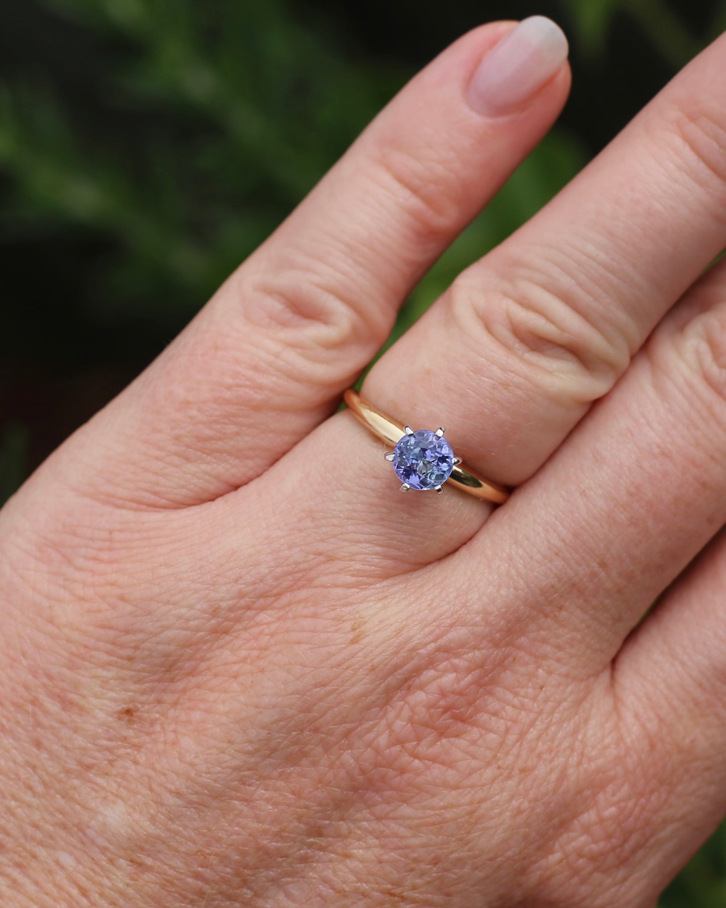 6mm Tanzanite Round Solitaire, 14ct Yellow and White Gold, size N1/2 or 7, 2.57g