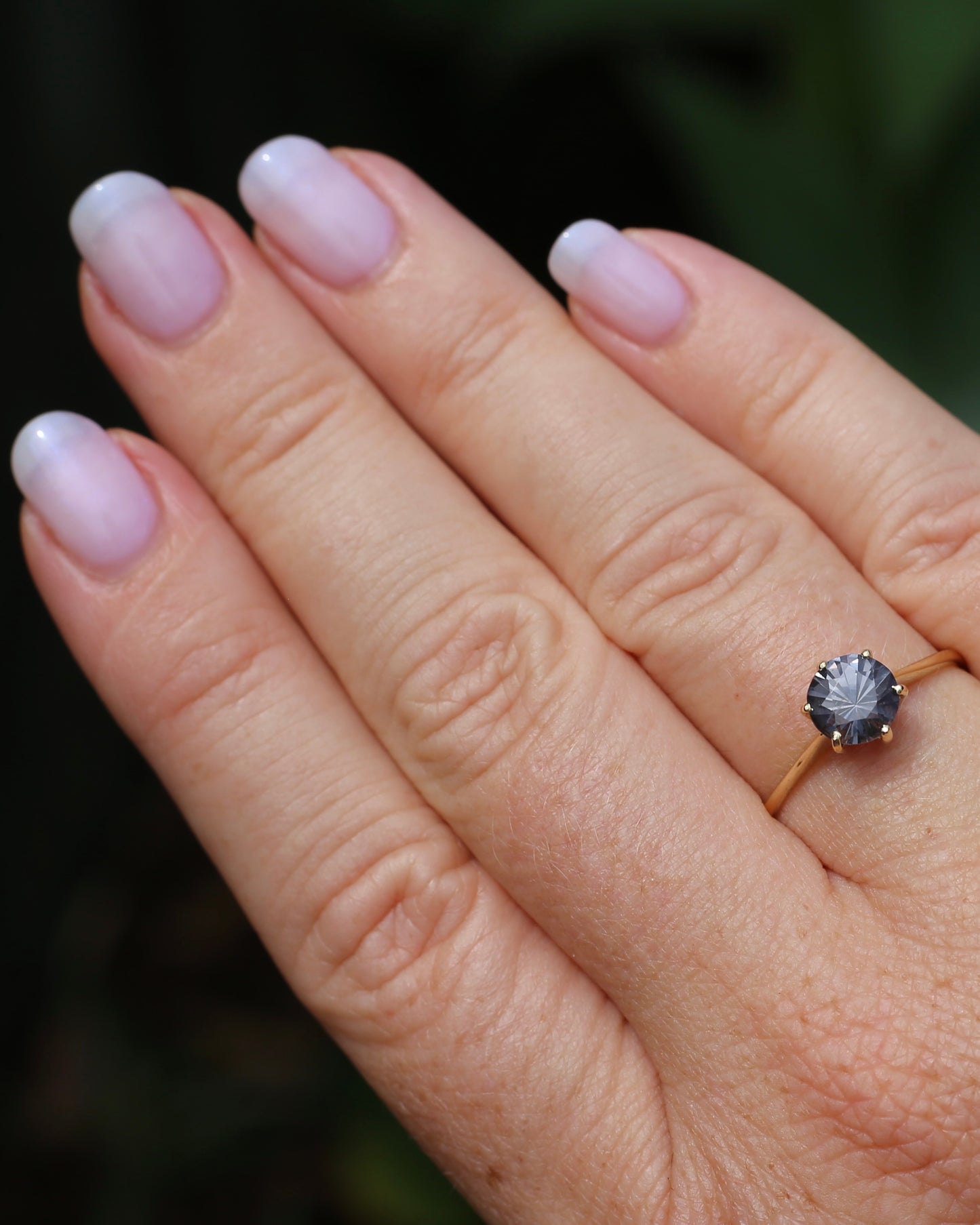 1.35 Lavender Grey Spinel Solitaire, 6 Claw setting, 9ct Yellow Gold, size 9.75 or just over T, 1.72g