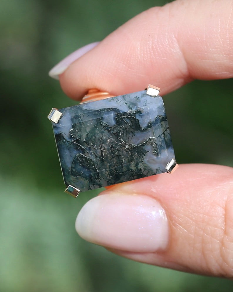 1963 London Made 14.5ct Moss Agate Cocktail Ring, 9ct Yellow Gold, size M or 6.25, 6.75g
