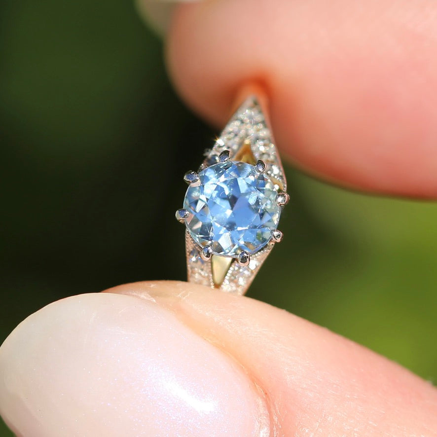 Pristine Early Australian 1930s Dunklings Blue Zircon & Diamond RIng, size L or just over 5.5