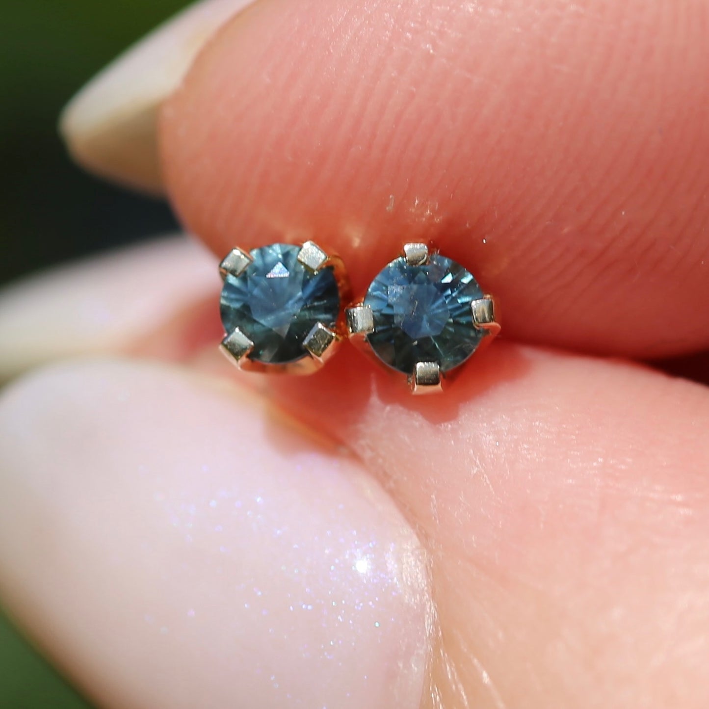 3.5mm Parti Stud Earrings, Parti Blue Two, 4 claw 9ct Yellow Gold