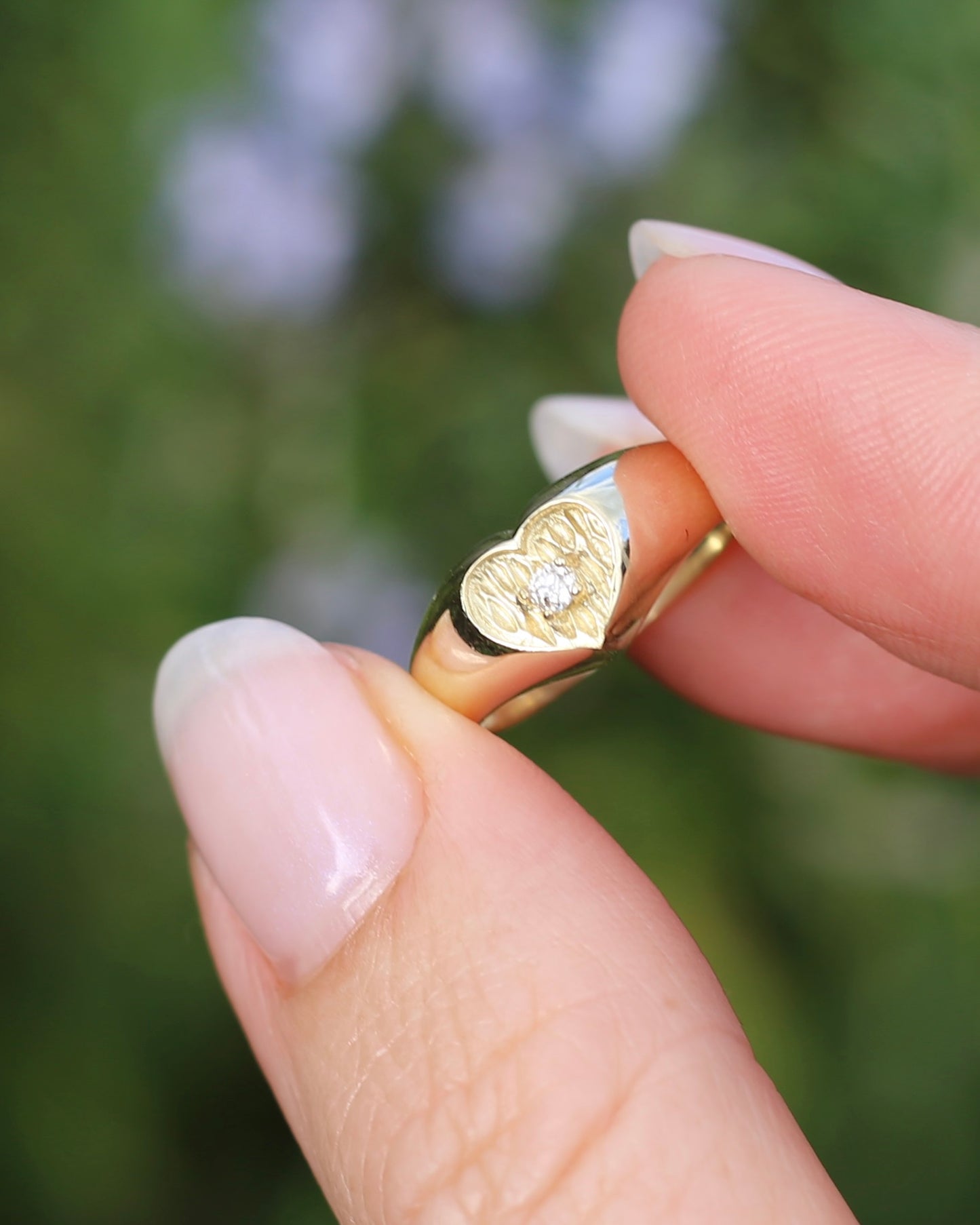 ON HOLD 1979 London Made Old Cut Diamond Heart Signet Ring, 9ct Yellow Gold, size J1/2 or 5, 2.48g
