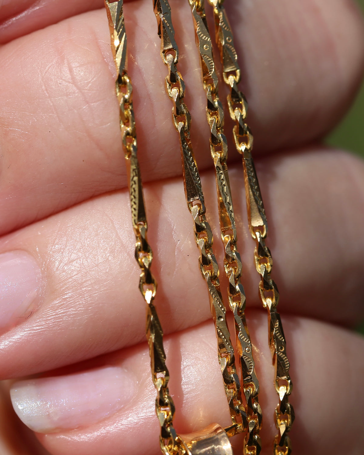 Vintage Chinese Fenghuang (Chinese Phoenix) and Floral Openwork Pendant and Chain, 22ct Gold, 24.34g combined