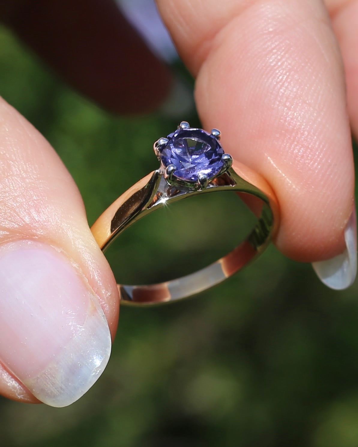 Hand Carved Australian Iolite Solitaire Ring, 9ct White and Yellow Gold, size S1/2 or 9.25, 3.03g