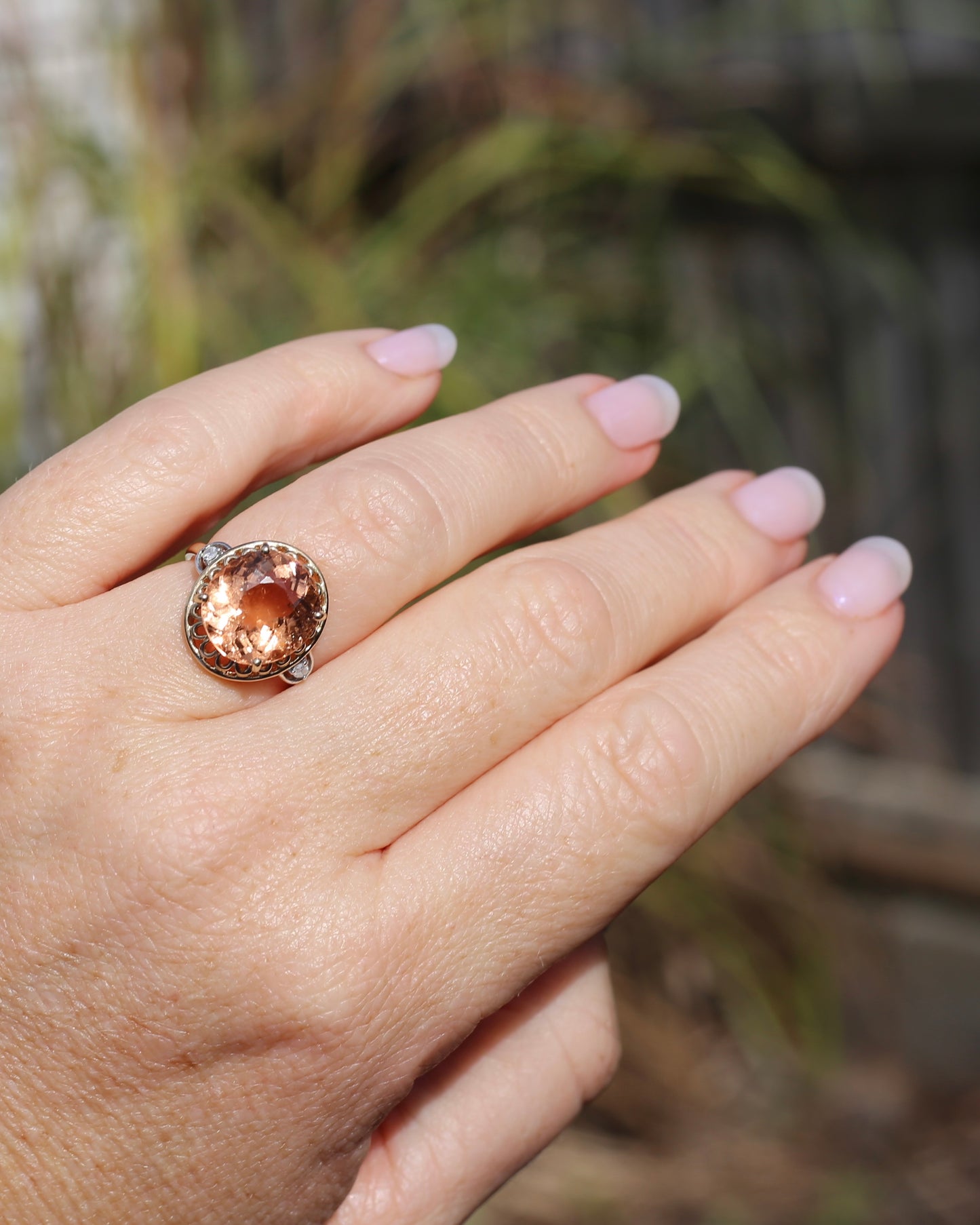 Oval Peach Tourmaline Ring, 9ct Yellow Gold, size N or 6.75, 3.95g, with valuation