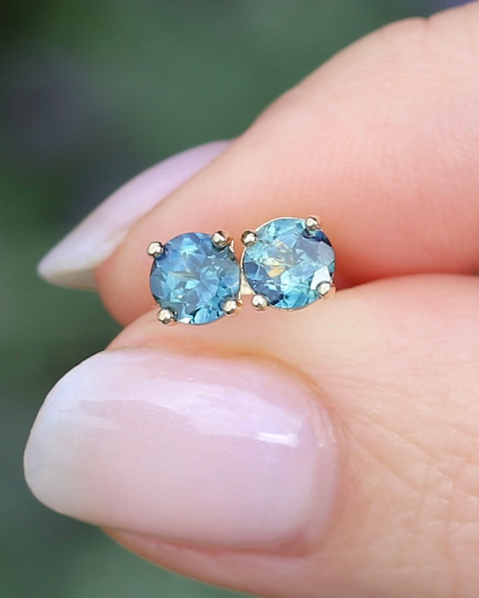 1.2ct Parti Sapphire Studs, 9ct Yellow Gold, 0.76g