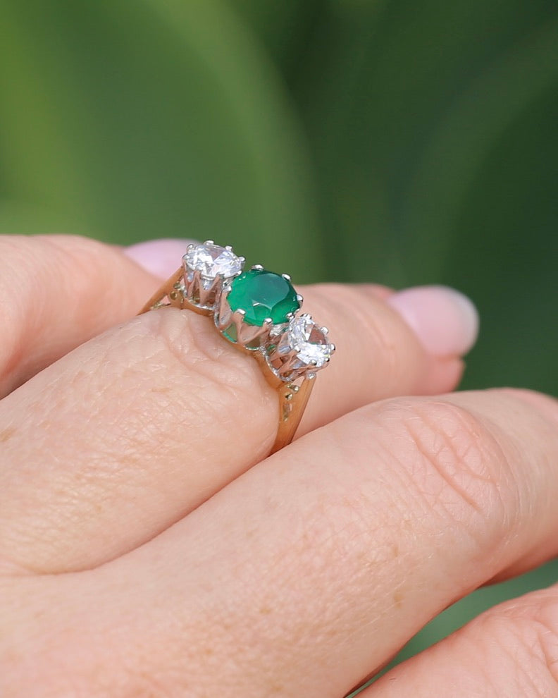 1988 Made Green and White Stone Trilogy, 9ct Yellow and White Gold, size L or 5.75, 2.23g