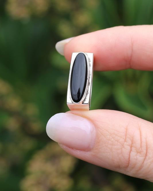 Vintage East West Set Onyx Cabochon Ring, Sterling Silver, size Q or just over 8, 7.8g