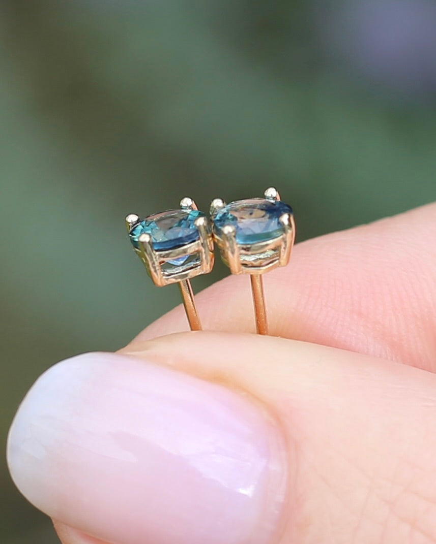 1.2ct Parti Sapphire Studs, 9ct Yellow Gold, 0.76g