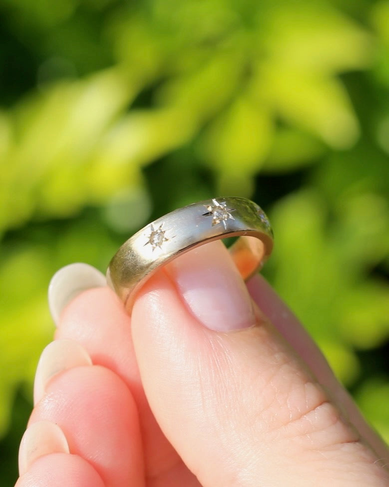 Reclaimed 9ct Yellow Gold Ring Star Set with 3 Rose Cut Diamonds, size O1/2 or 7.25 (fits about N1/2 or 7 due to width and chunk)