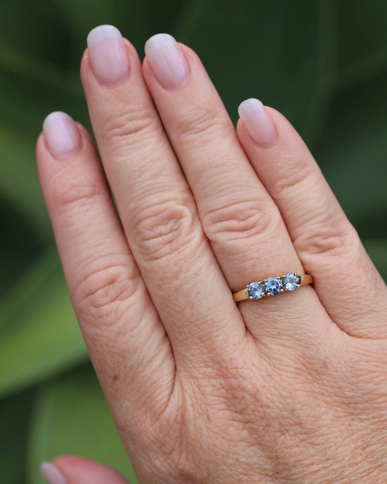 1.5ct Pale Cornflower Blue Parti Trilogy, Claw Set 9ct Yellow Gold, size Q or 8.25, 2.17g