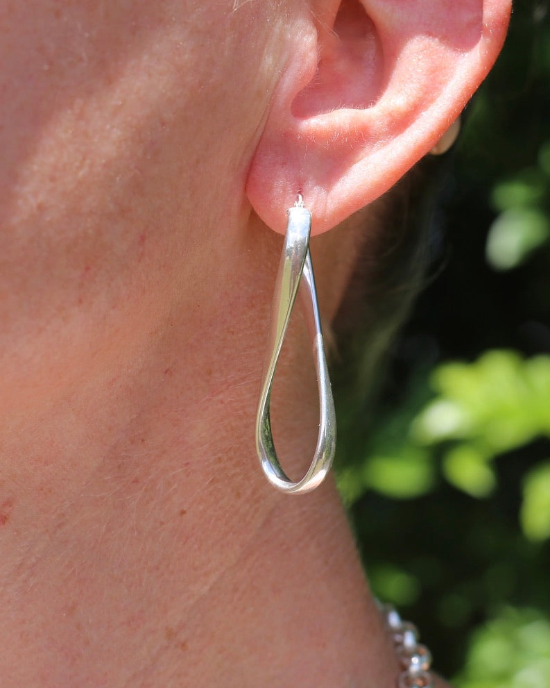 Italian Made Silver Hollow Infinity Hoop Earrings, Sterling Silver, 4.3g