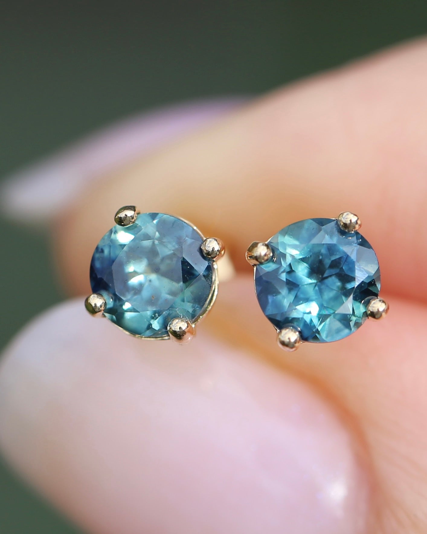1.2ct Parti Sapphire Studs, 9ct Yellow Gold, 0.76g