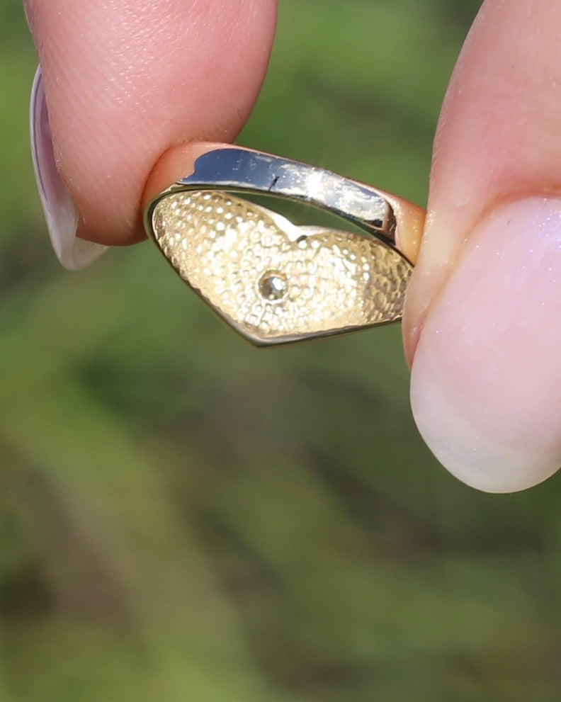 ON HOLD 1979 London Made Old Cut Diamond Heart Signet Ring, 9ct Yellow Gold, size J1/2 or 5, 2.48g