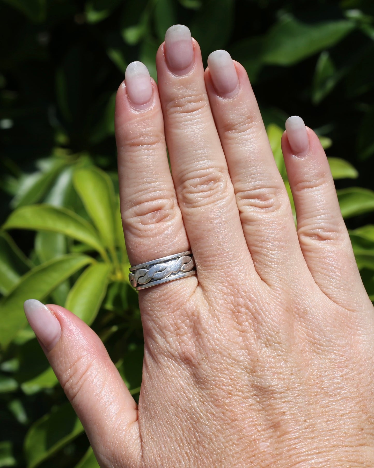 Silver Spinner Ring, Sterling Silver, size U1/2 or 10.25 (fits likely a size smaller), 6.7g