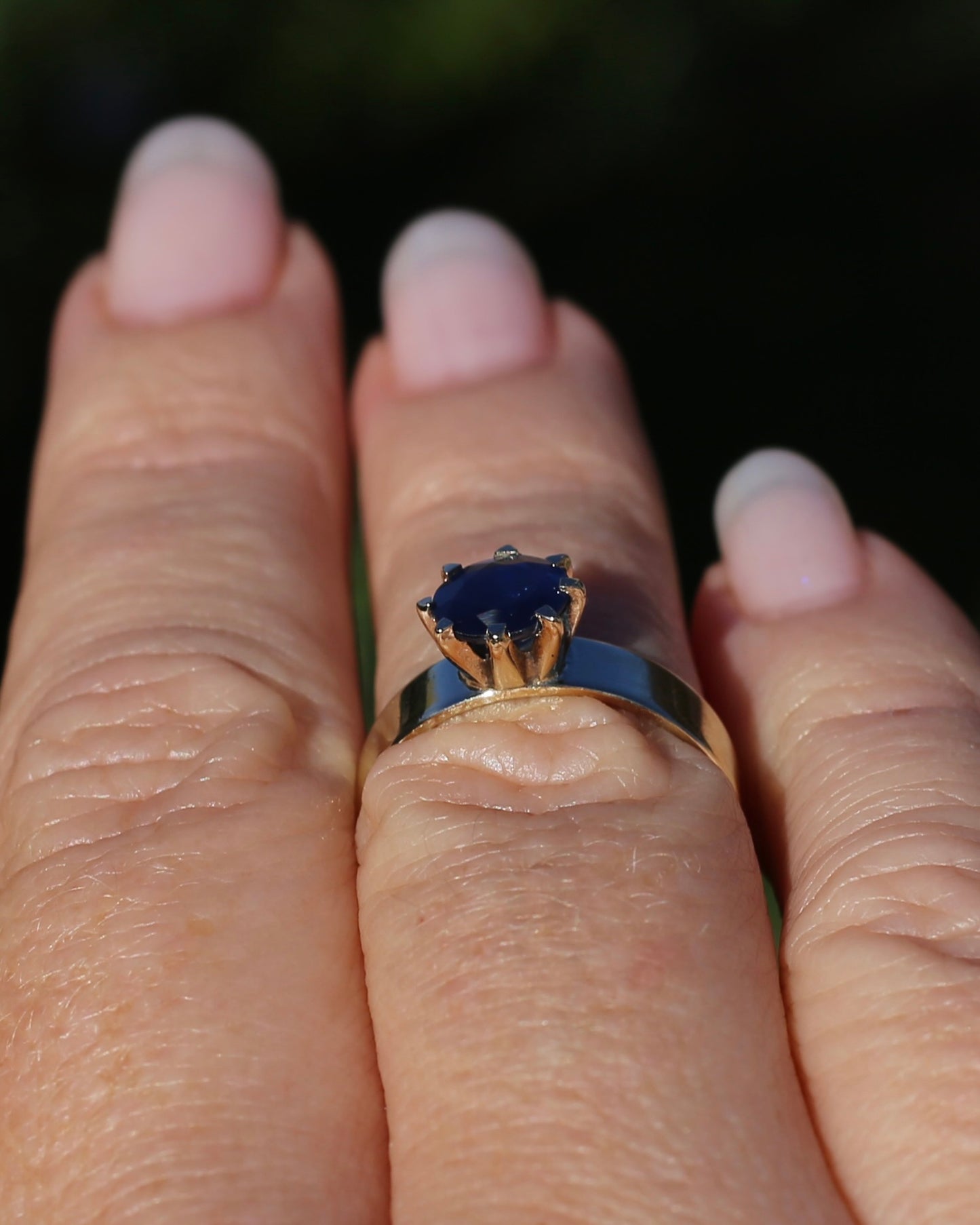 ON HOLD Multi Claw Set Vintage Blue Sapphire Ring with Silk Inclusions, 9ct Yellow Gold, size L1/2 or 6, 2.49g