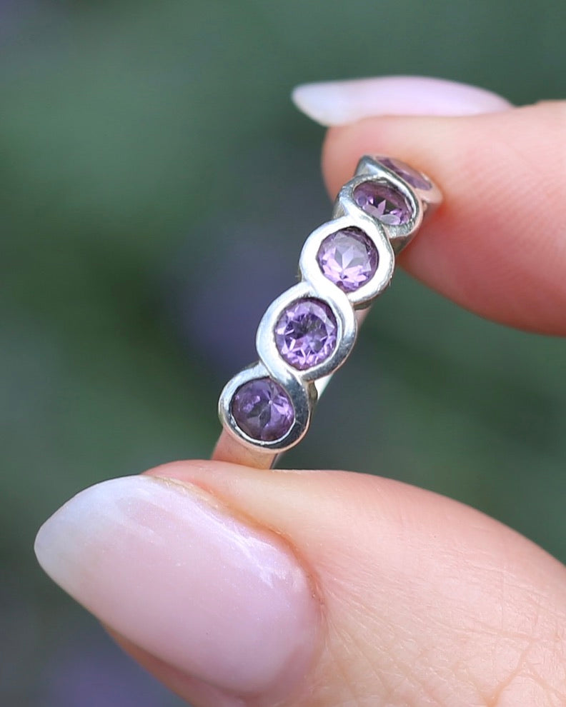 Five Stone Bezel Set Amethyst Silver Ring, Sterling Silver, size O or 7.25, 3.41g