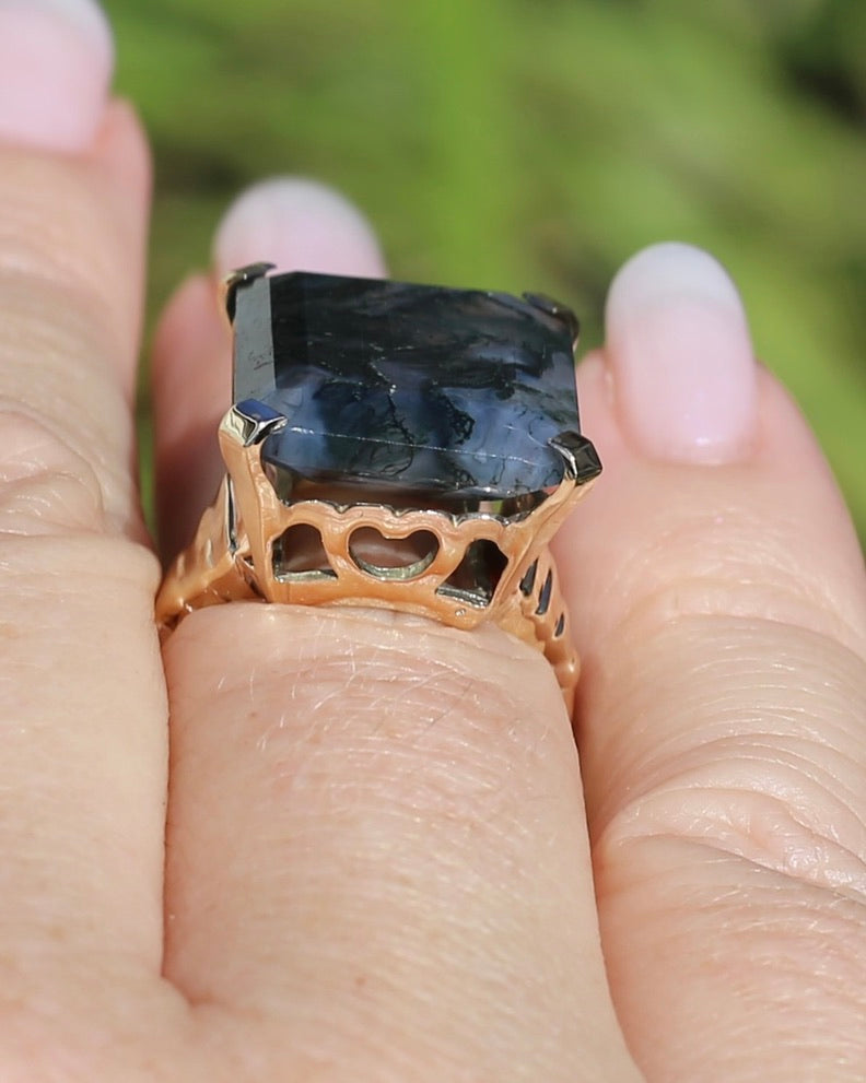 1963 London Made 14.5ct Moss Agate Cocktail Ring, 9ct Yellow Gold, size M or 6.25, 6.75g