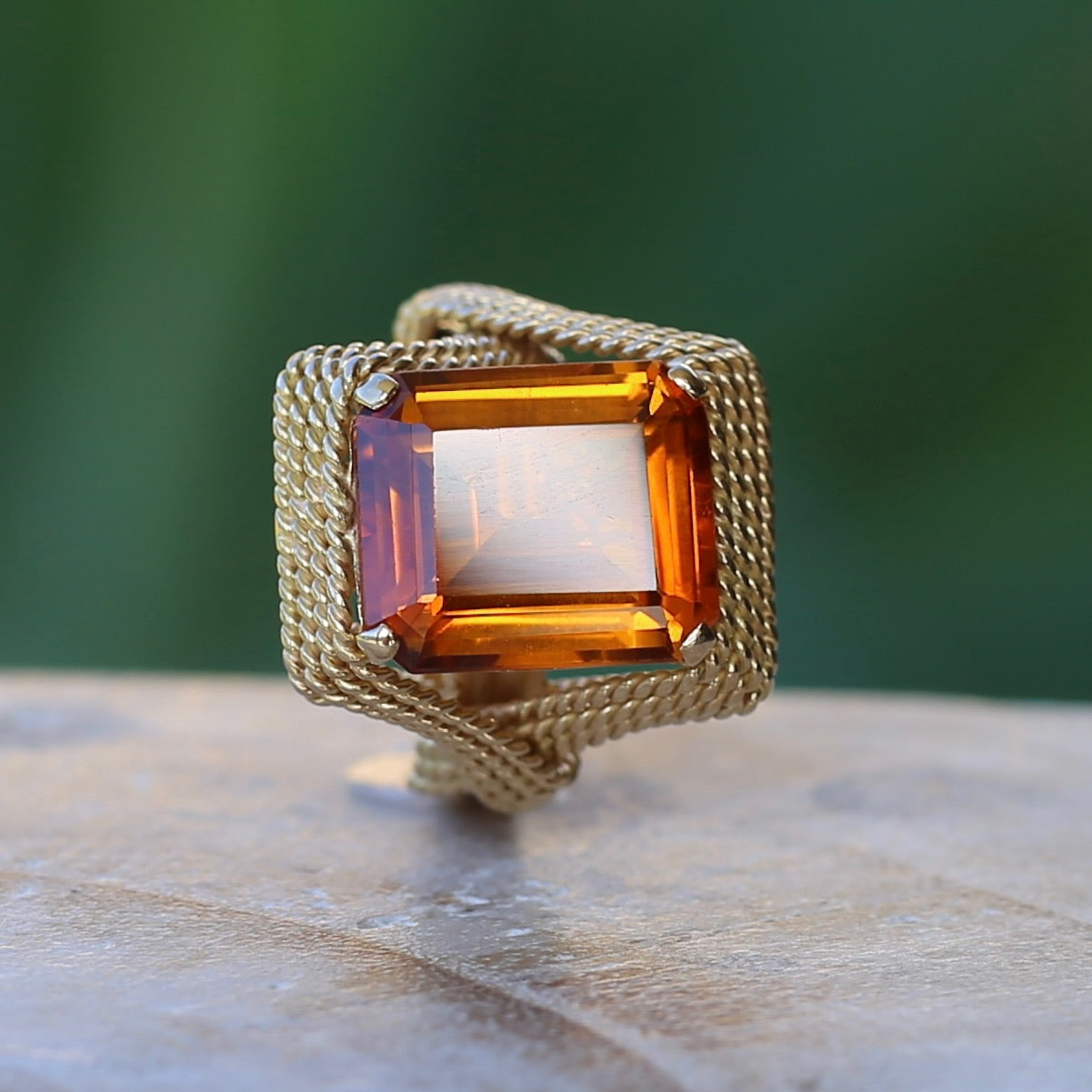 Italian Mid Centuty Chain Link 18ct Gold Cocktail Ring with Emerald Cut Orange Sapphire, 18ct Yellow Gold, size O or 7.25