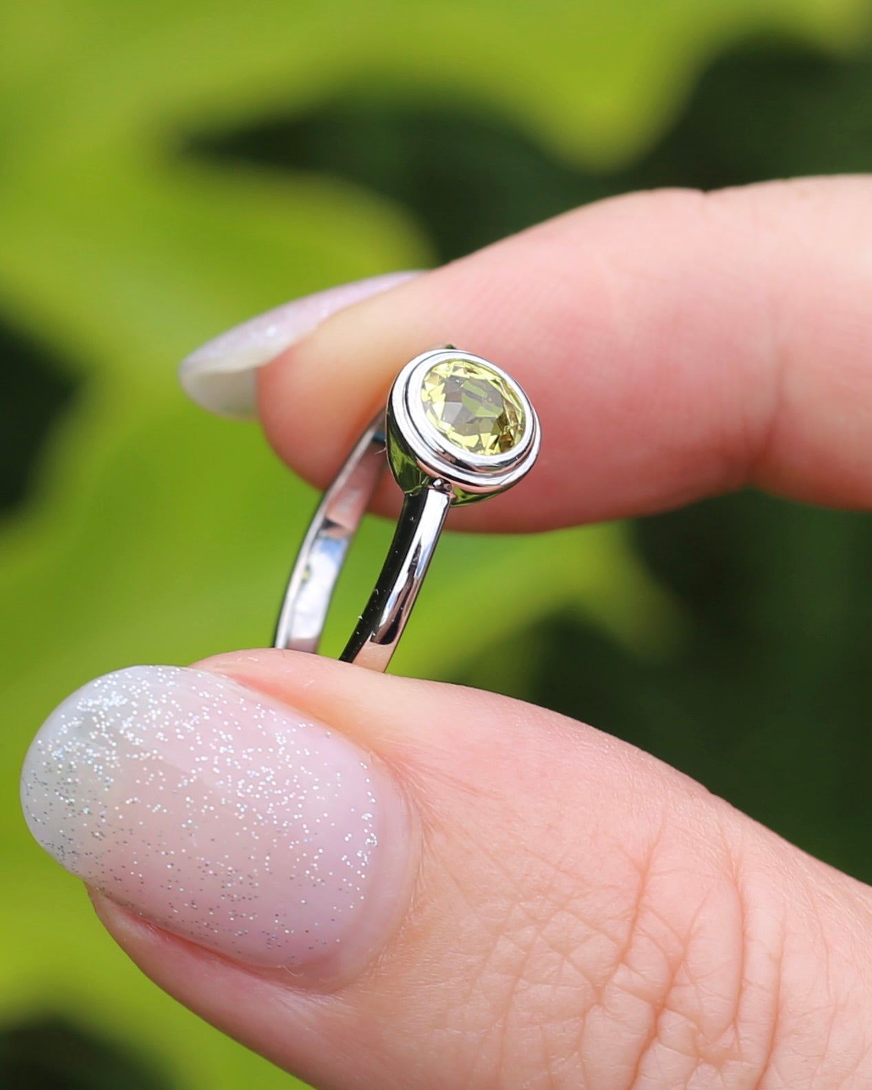 Old Cut Yellow Sapphire in 18ct White Gold Bezel Set Ring, 18ct Yellow Gold, size L or just under 5.75 , 4.48g, with valuation