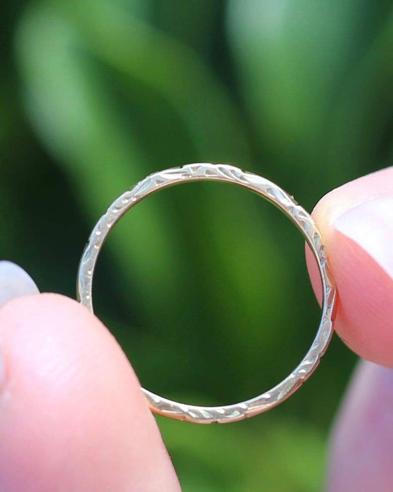 Early Australian "APEX" Patterned Wedder by Rodd and co., 18ct Yellow Gold, size O or 7.25, 2.3g