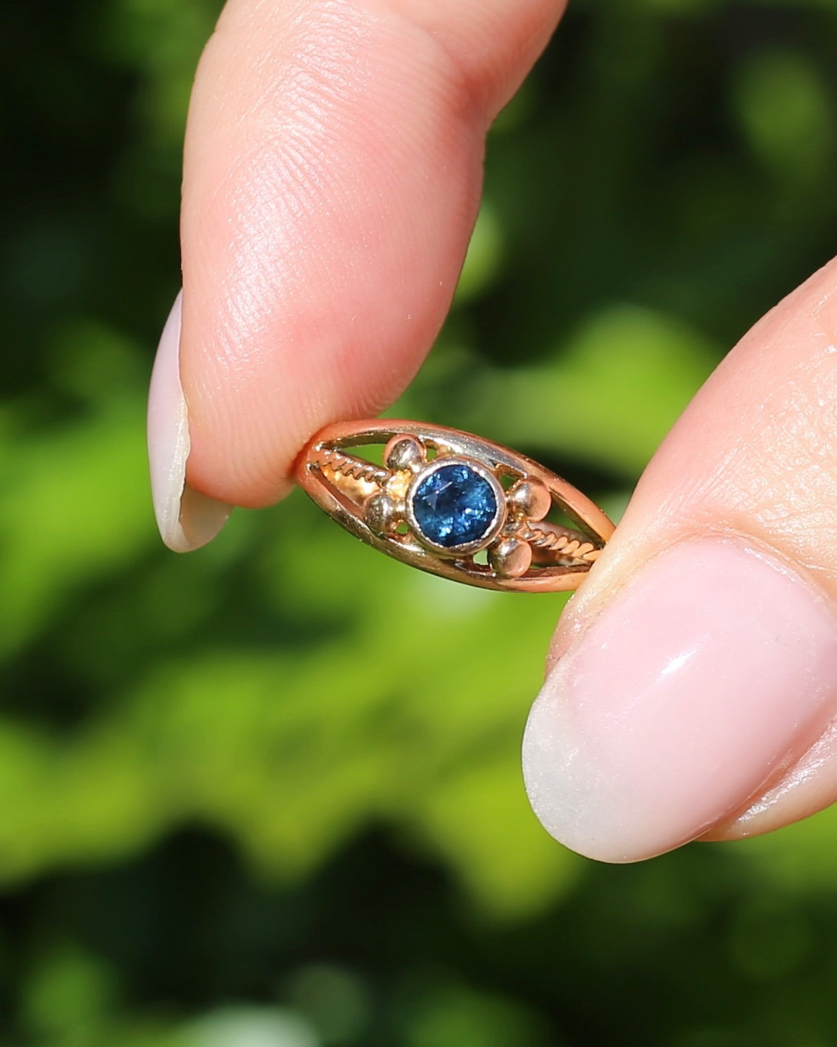 Bezel Set Blue Sapphire in Rose Gold Ring, 9ct Rose Gold, size K or 5.5, 2.30g
