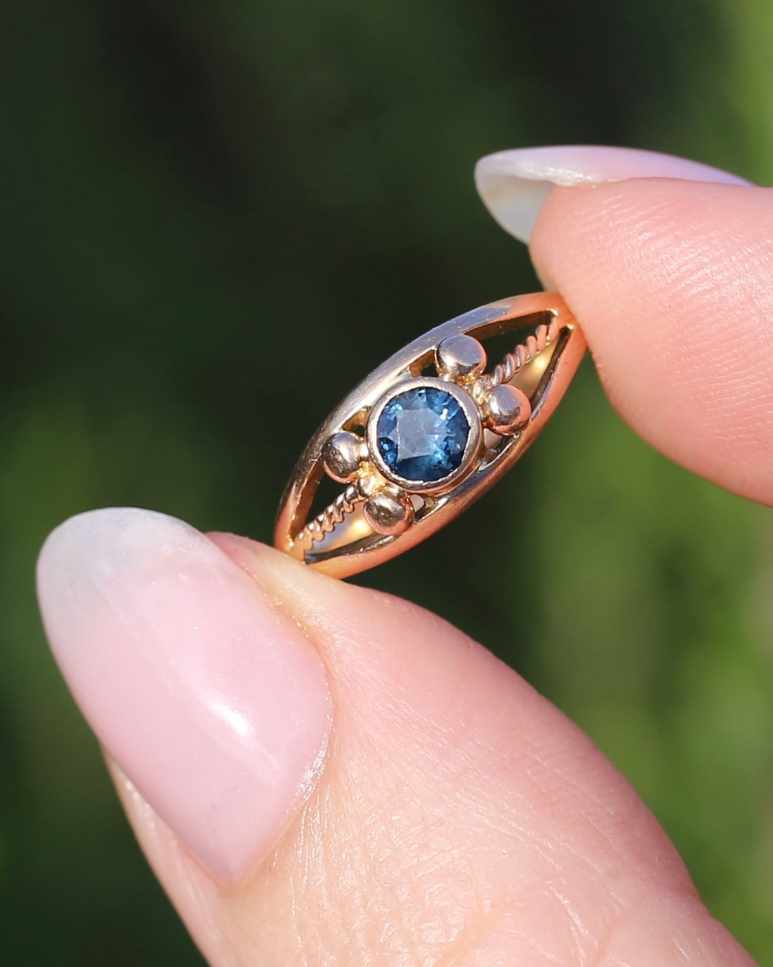 Bezel Set Blue Sapphire in Rose Gold Ring, 9ct Rose Gold, size K or 5.5, 2.30g